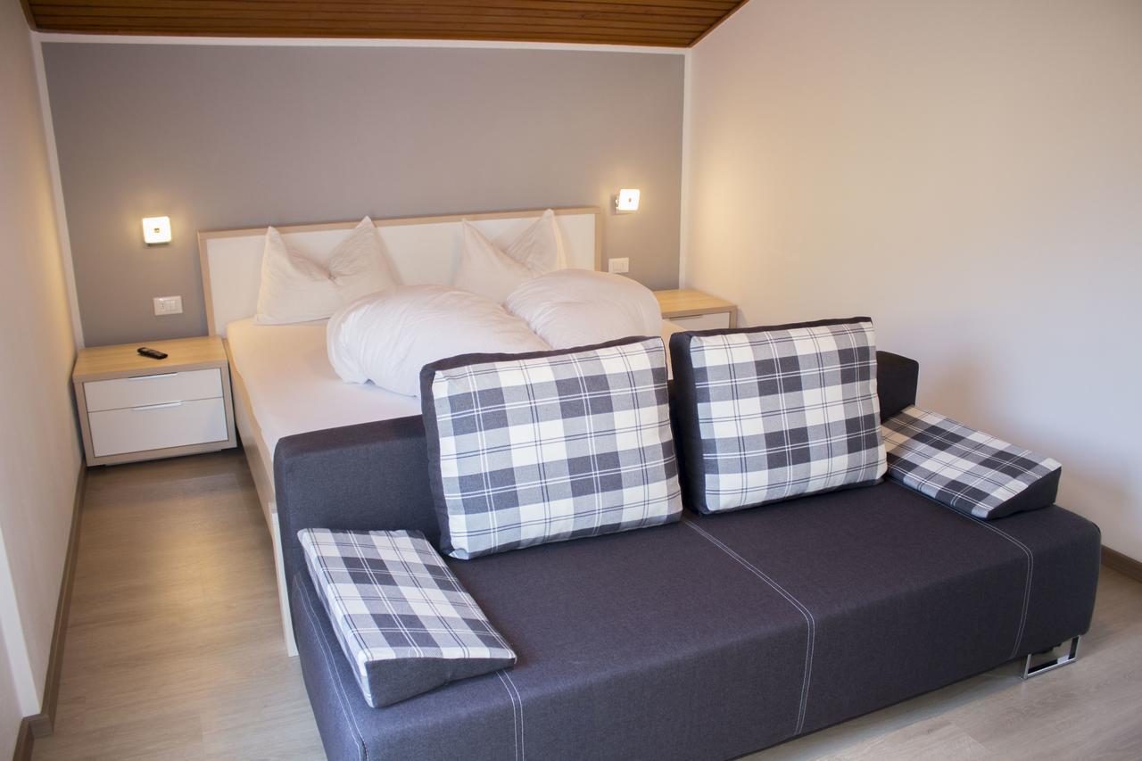 Schenna Garni Eden Bed & Breakfast Zewnętrze zdjęcie