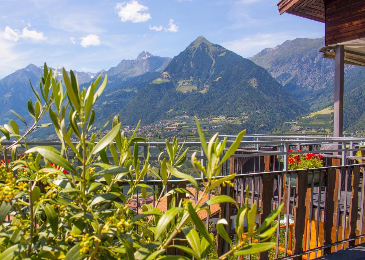 Schenna Garni Eden Bed & Breakfast Zewnętrze zdjęcie